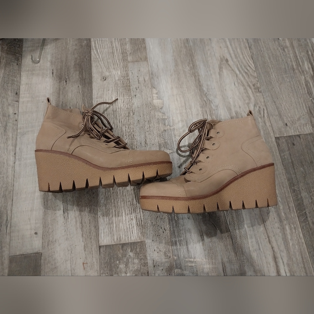 MIA wedge boots